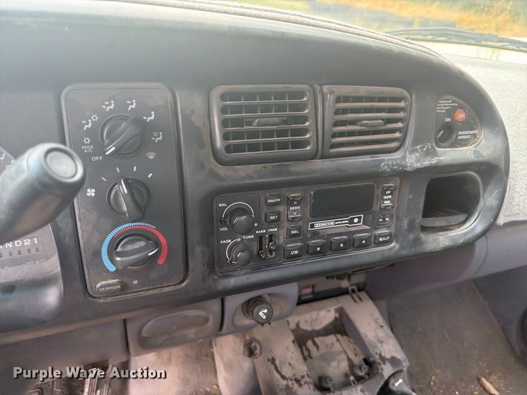 image for item DY3457 1999 Dodge Ram 2500 pickup truck