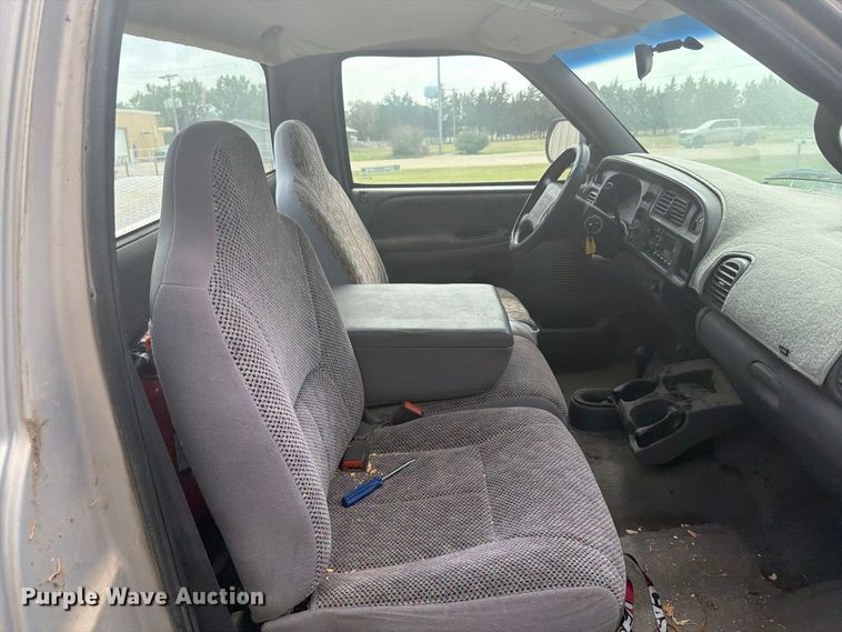 image for item DY3457 1999 Dodge Ram 2500 pickup truck