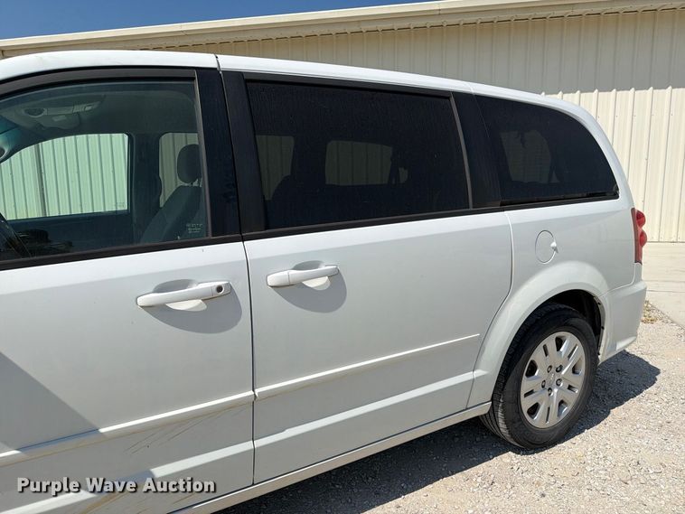 image for item DZ4736 2015 Dodge Grand Caravan van