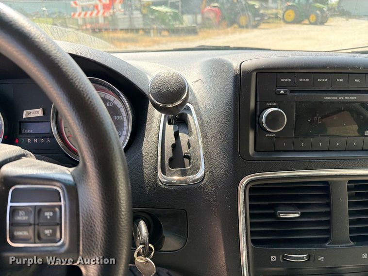 image for item DZ4736 2015 Dodge Grand Caravan van