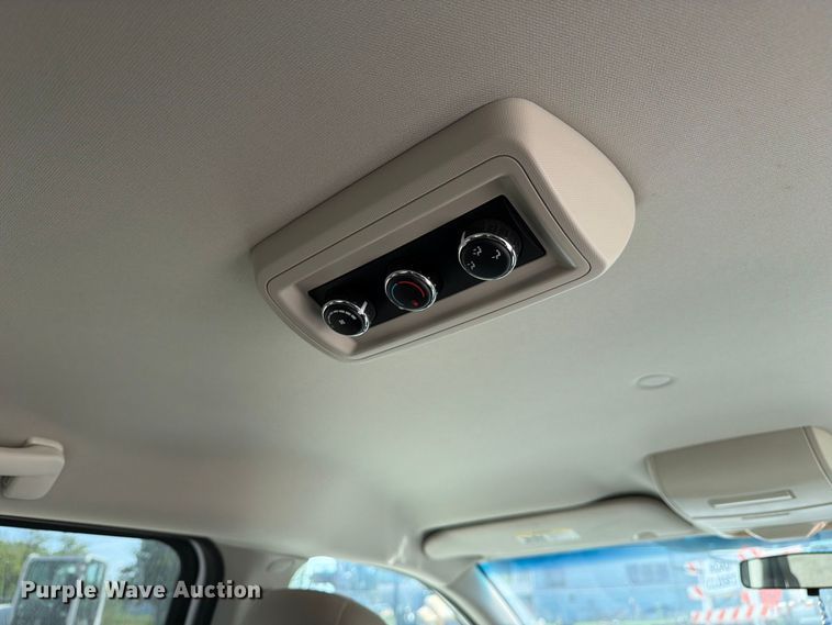 image for item DZ4736 2015 Dodge Grand Caravan van