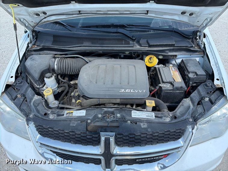 image for item DZ4736 2015 Dodge Grand Caravan van