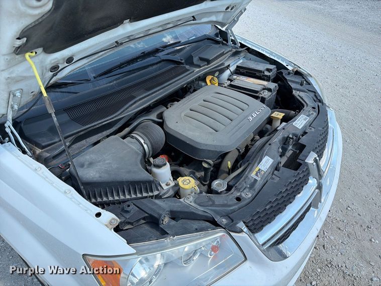 image for item DZ4736 2015 Dodge Grand Caravan van