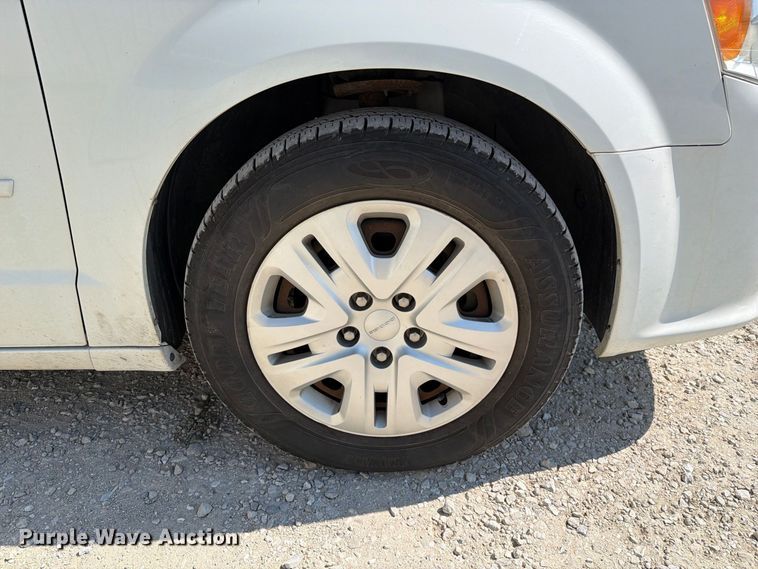 image for item DZ4736 2015 Dodge Grand Caravan van