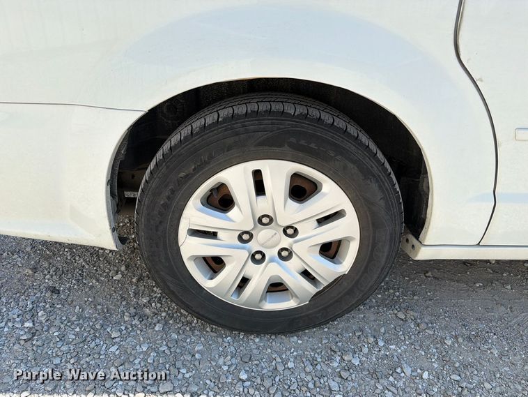 image for item DZ4736 2015 Dodge Grand Caravan van