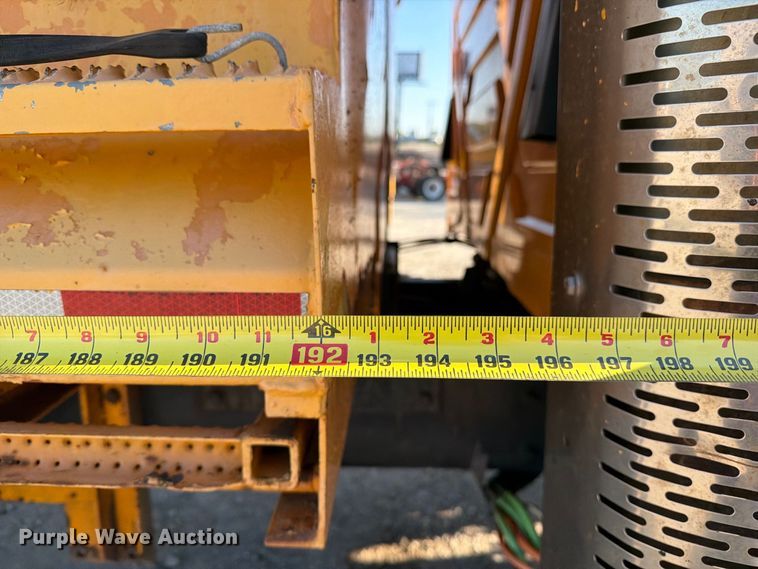 image for item DZ4742 2007 International 7400 dump truck