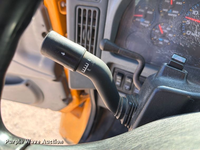 image for item DZ4742 2007 International 7400 dump truck