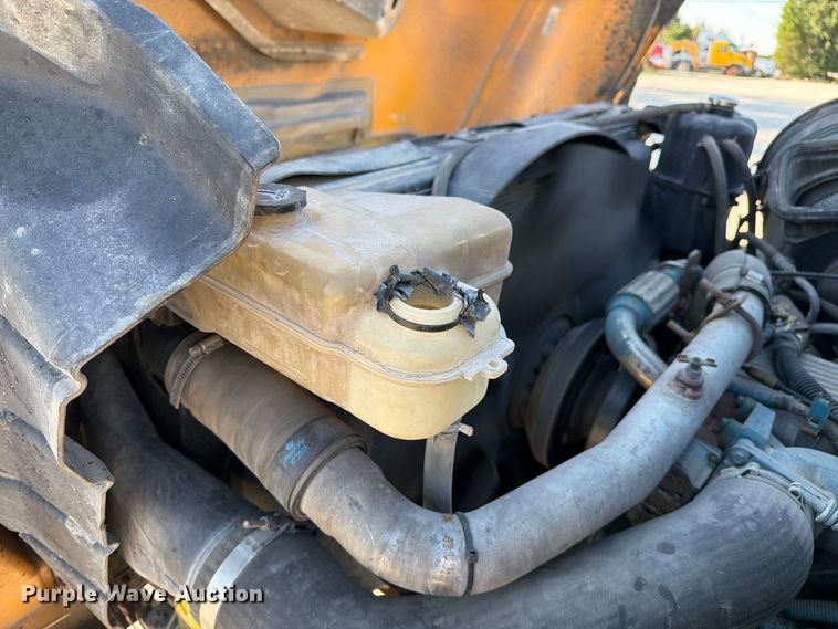 image for item DZ4742 2007 International 7400 dump truck