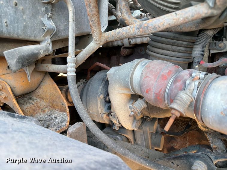 image for item DZ4742 2007 International 7400 dump truck