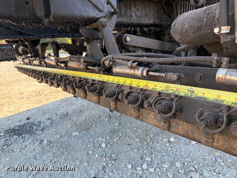 image for item DZ4743 2006 International 7300 oil distributor truck