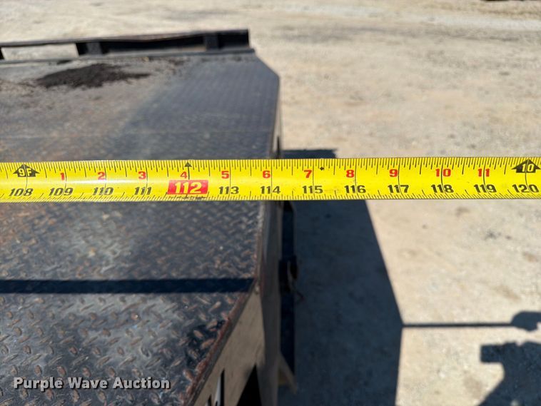 image for item DZ4744 2015 Ford F350 Super Duty XL Crew Cab flatbed pickup truck