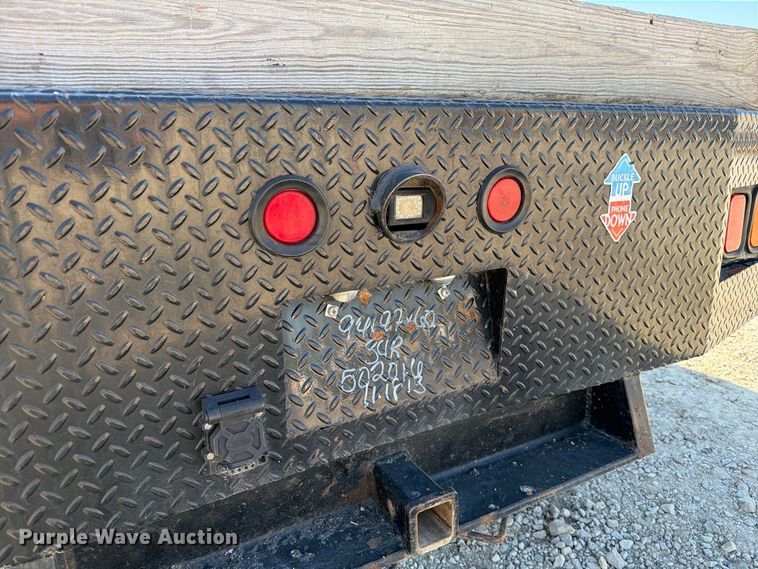 image for item DZ4745 2015 Ford F350 Super Duty XL Crew Cab flatbed pickup truck