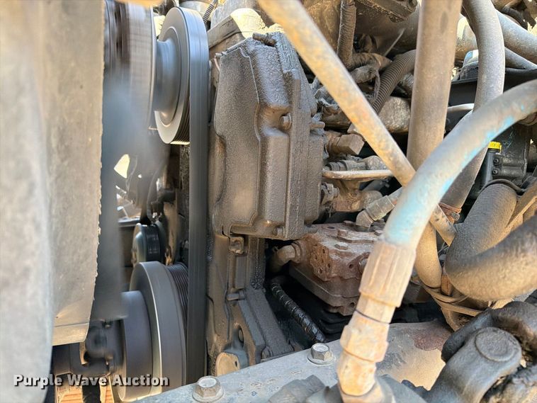 image for item DZ4746 2006 International 7400 dump truck