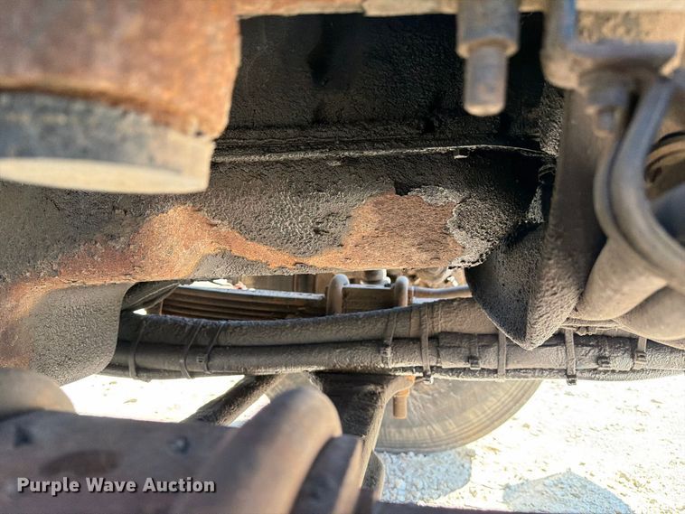 image for item DZ4746 2006 International 7400 dump truck