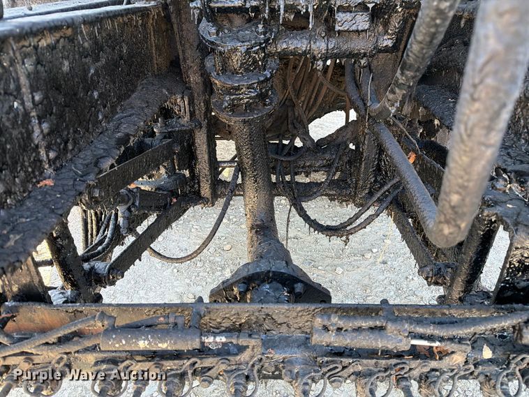 image for item DZ4747 2004 Chevrolet C7500 oil distributor truck