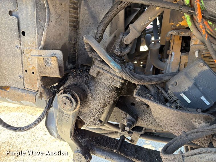 image for item DZ4747 2004 Chevrolet C7500 oil distributor truck