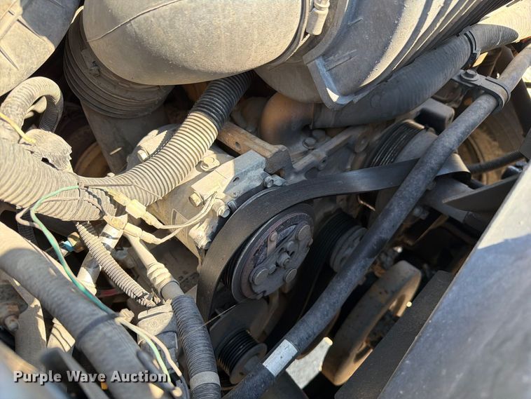 image for item DZ4747 2004 Chevrolet C7500 oil distributor truck