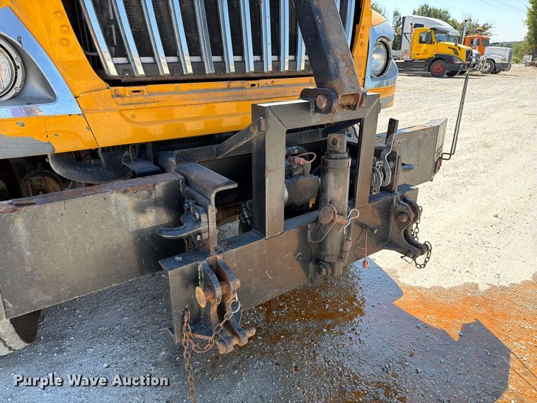 image for item DZ4748 2012 International 7500 dump truck