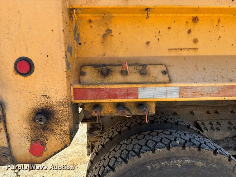 image for item DZ4748 2012 International 7500 dump truck
