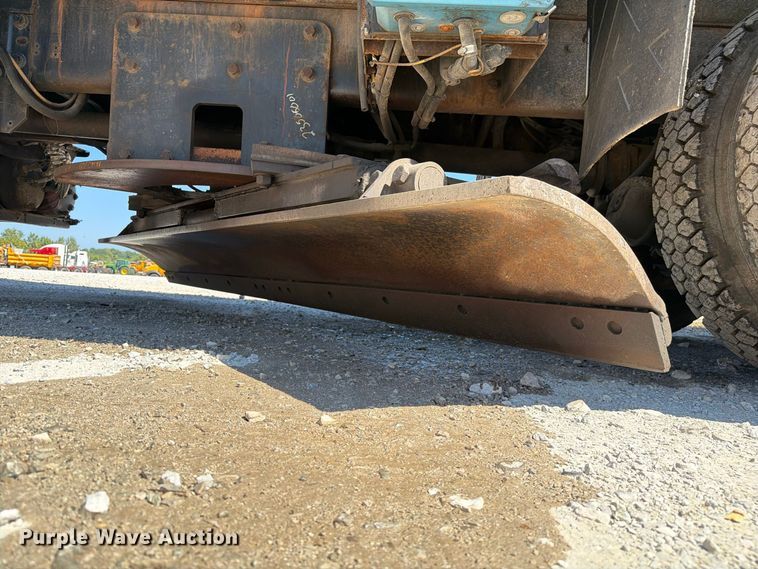 image for item DZ4748 2012 International 7500 dump truck