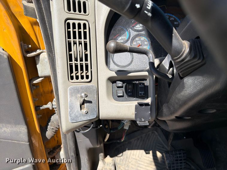 image for item DZ4748 2012 International 7500 dump truck