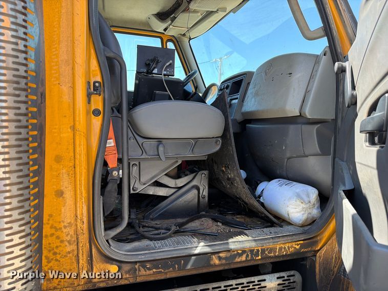 image for item DZ4748 2012 International 7500 dump truck