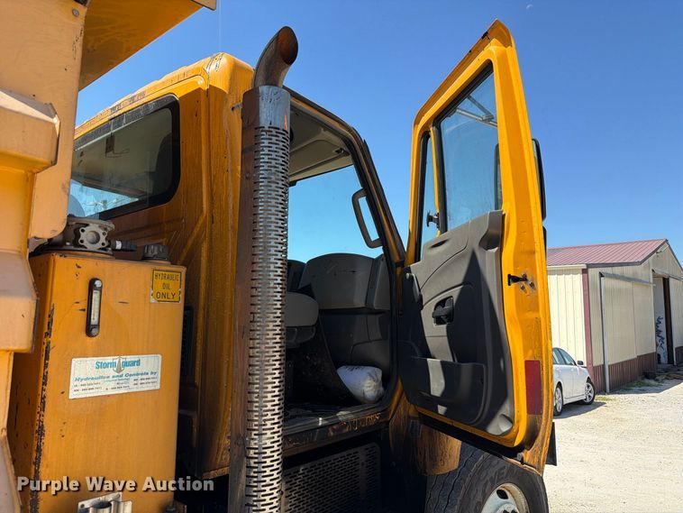 image for item DZ4748 2012 International 7500 dump truck