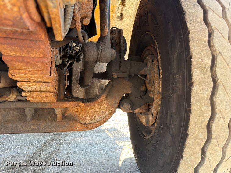 image for item DZ4748 2012 International 7500 dump truck