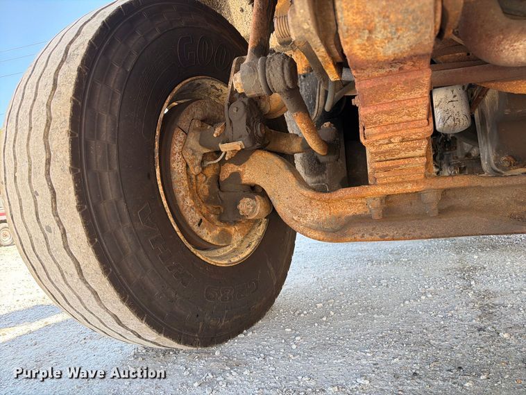 image for item DZ4748 2012 International 7500 dump truck