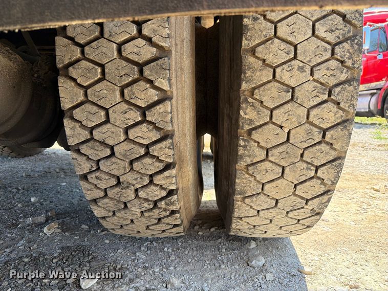 image for item DZ4748 2012 International 7500 dump truck