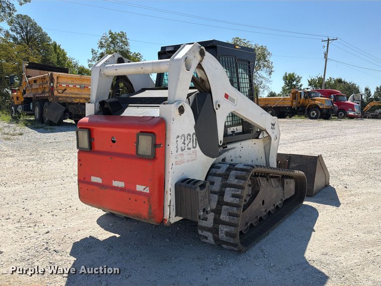 image for item DZ4749 2009 Bobcat T320 tracked skid steer loader