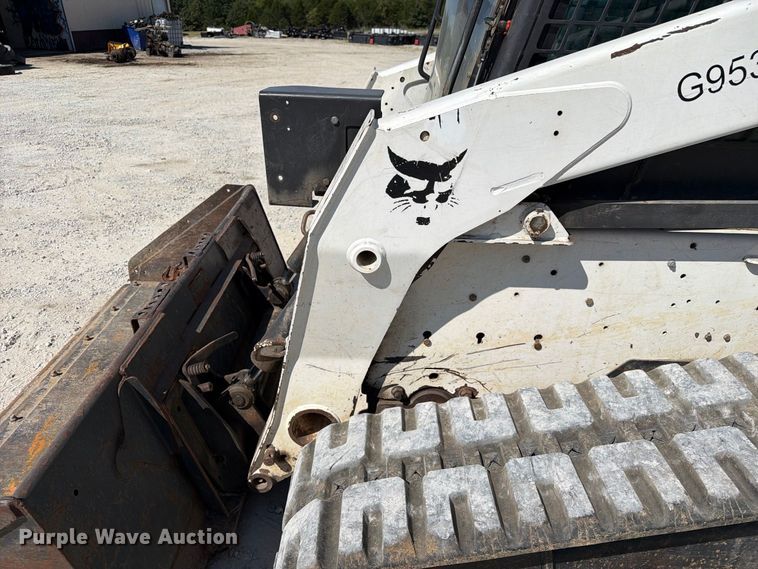 image for item DZ4749 2009 Bobcat T320 tracked skid steer loader
