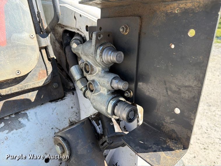 image for item DZ4749 2009 Bobcat T320 tracked skid steer loader