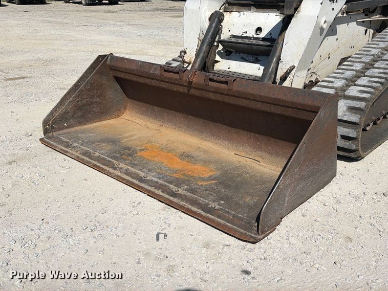 image for item DZ4749 2009 Bobcat T320 tracked skid steer loader