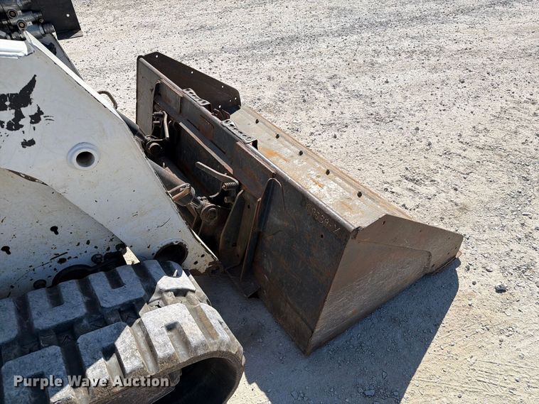 image for item DZ4749 2009 Bobcat T320 tracked skid steer loader