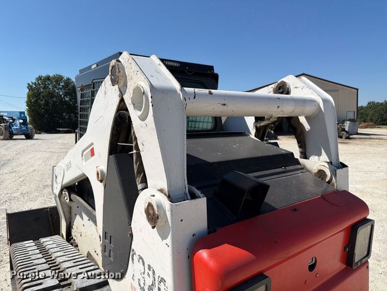 image for item DZ4749 2009 Bobcat T320 tracked skid steer loader