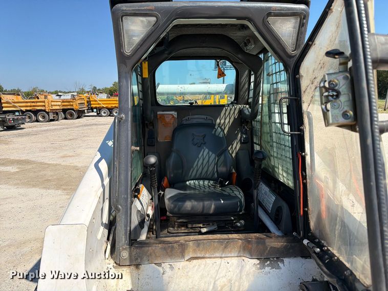 image for item DZ4749 2009 Bobcat T320 tracked skid steer loader