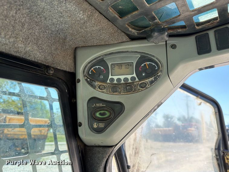 image for item DZ4749 2009 Bobcat T320 tracked skid steer loader
