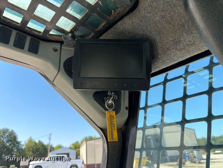 image for item DZ4749 2009 Bobcat T320 tracked skid steer loader