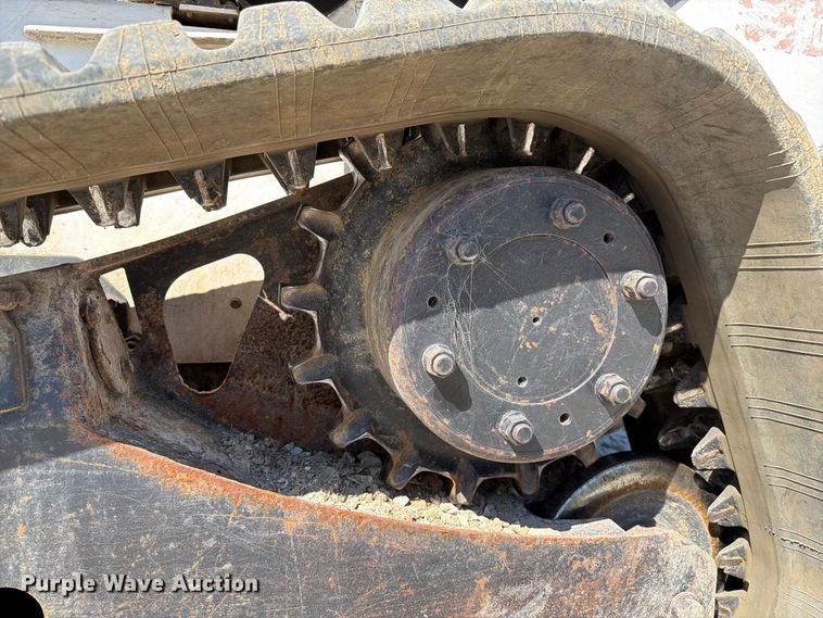 image for item DZ4749 2009 Bobcat T320 tracked skid steer loader