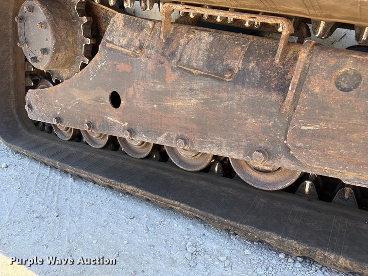 image for item DZ4749 2009 Bobcat T320 tracked skid steer loader