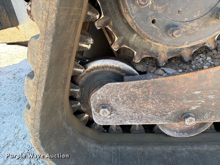 image for item DZ4749 2009 Bobcat T320 tracked skid steer loader