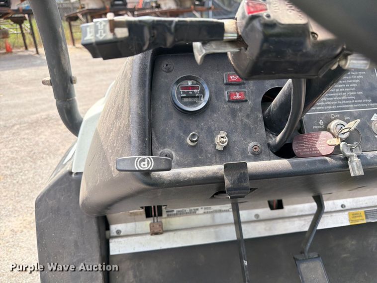 image for item DZ4762 2006 Bobcat 2200D utility vehicle