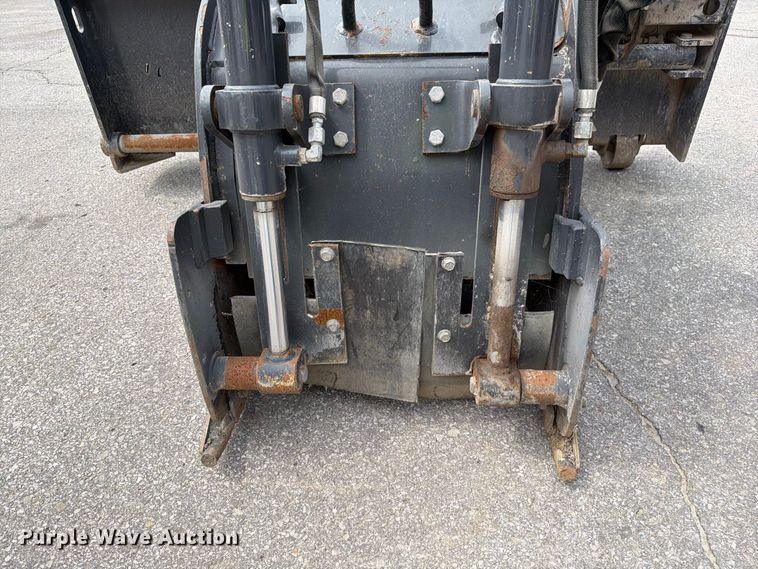 image for item DZ4764 Bobcat skid steer cold planer