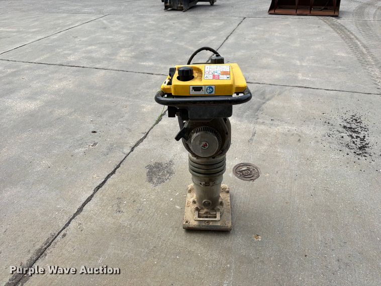 image for item DZ4766 Wacker Neuson BS60-2i plate compactor
