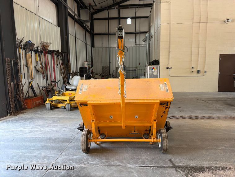 image for item DZ4767 2020 KM International KM 4-40 infrared asphalt heater