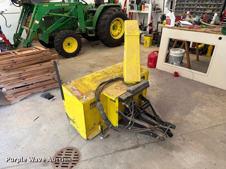 image for item DZ4768 John Deere snow blower