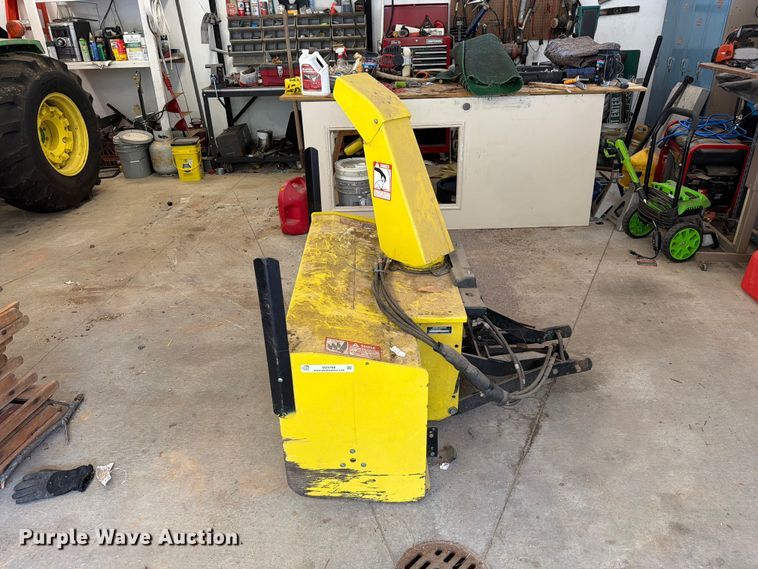 image for item DZ4768 John Deere snow blower