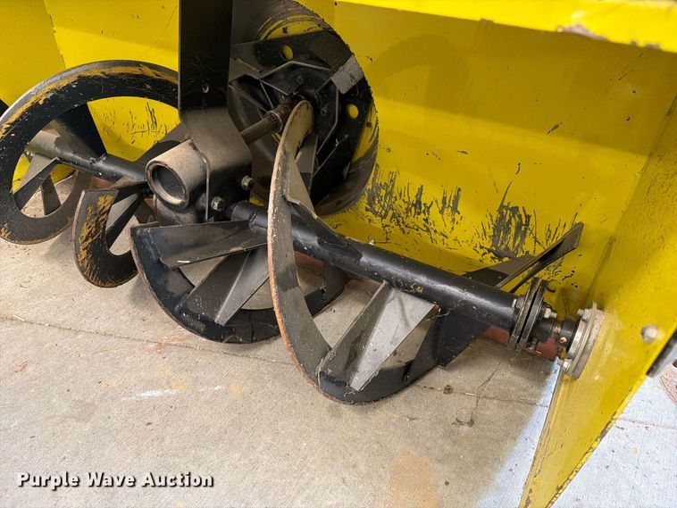 image for item DZ4768 John Deere snow blower