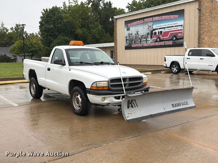 image for item DZ4773 2001 Dodge Dakota pickup truck